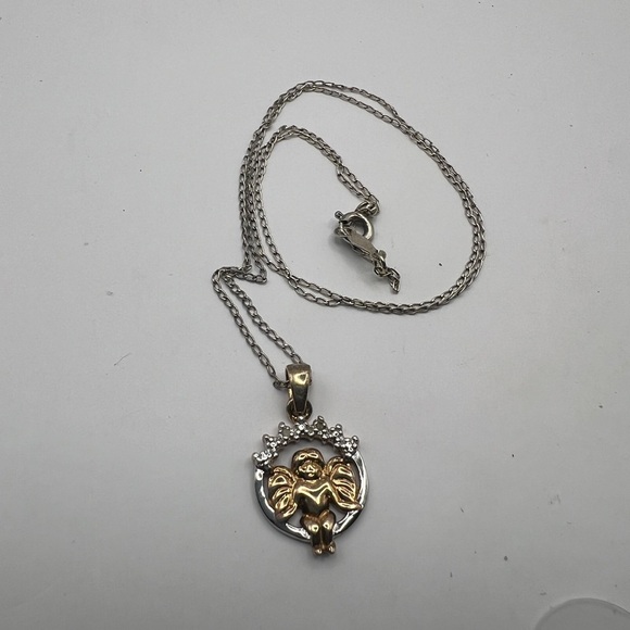 Angel Pendant marked RJ 925 Thailand on a 925 marked sterling chain - Picture 6 of 7